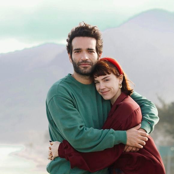 Afonso e Solange namoram após reconciliação na novela Vale Tudo