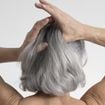 Oito exercícios perfeitos para corrigir corcunda ou costas curvadas a partir dos 50 anos e que podem ser feitos em casa