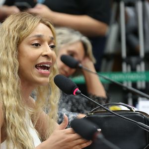 A polêmica teve início após a divulgação de um vídeo no qual Fontenelle se refere à parlamentar como “preta do cabelo duro”.