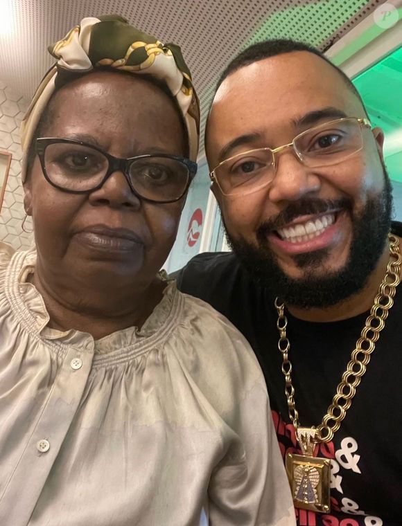 Aos 52 anos, Dudu Nobre lamentou a morte da mãe, Anita Salles Nobre, aos 78 anos, e agradeceu as mensagens de carinho recebidas após a perda
