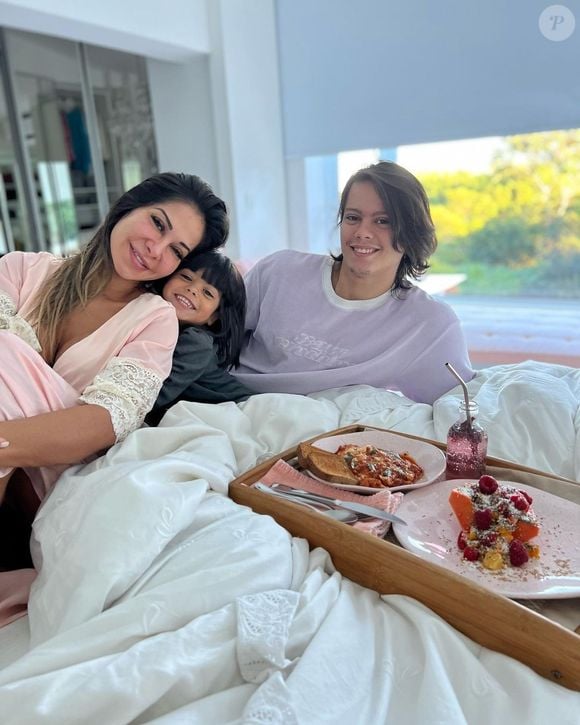 Maíra Cardi sai em defesa do filho: 'Ele não é boy lixo'