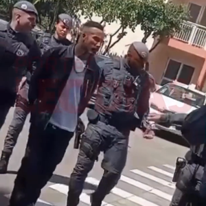 Gato Preto foi levado de algemas para a delegacia