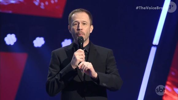 Tiago Leifert volta ao The Voice Brasil, encanta fãs e movimenta o X, mas números decepcionam