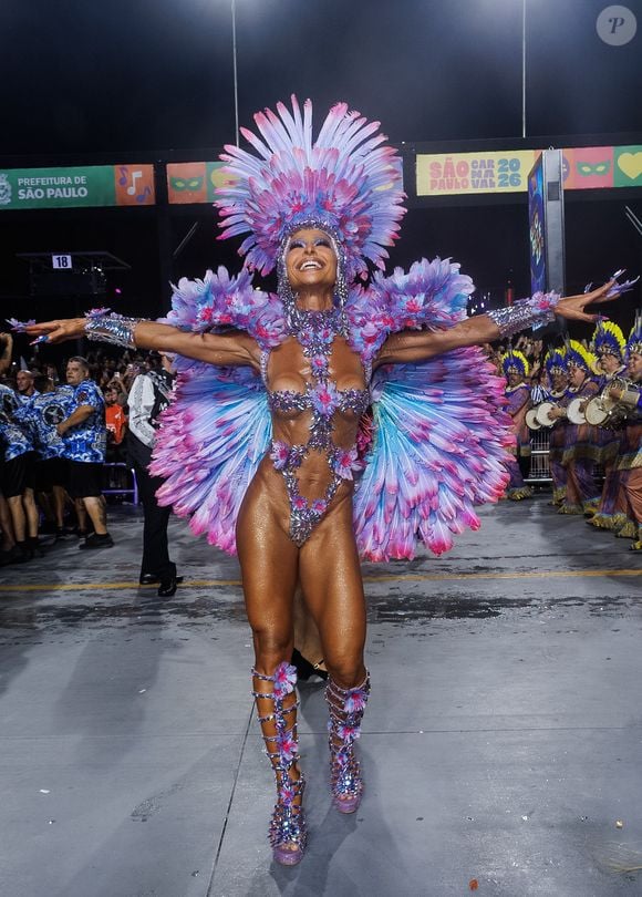 Sabrina Sato desfila no Carnaval da Gaviões da Fiel desde 2004, ano seguinte ao último título da agremiação ligada ao Corinthians