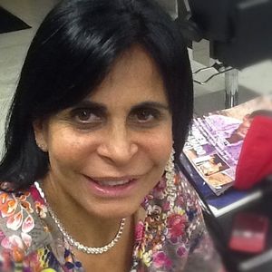 Gretchen tinha apenas visto de turista, portanto, não poderia realizar nenhum tipo de trabalho no país, segundo o que a imprensa veiculou na época