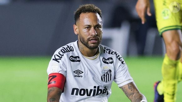 Neymar pode pagar mais de R$ 1 milhão em indenizações junto com seu advogado para ativista