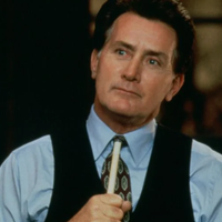 'Meu maior arrependimento é não ter mantido meu nome original': Martin Sheen falou sobre identidade, fé e redenção