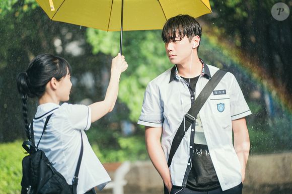 'Um Amor de Cinema': um crítico de cinema e uma diretora se reencontram anos após um romance interrompido e precisam enfrentar traumas, segredos e sentimentos do passado