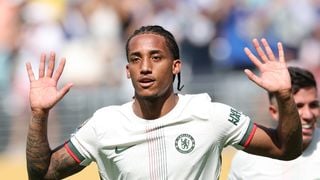 Carrasco do Fluminense em jogo contra o Chelsea, João Pedro é ex de Mel Maia e filho de ex-jogador preso por homicídio