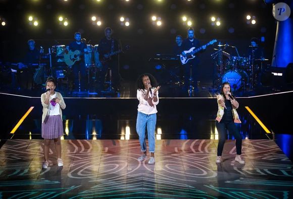 Morte precoce de Karen Silva, ex-'The Voice Kids': pai da cantora de 17 anos afirmou que filha não tinha histórico de doença