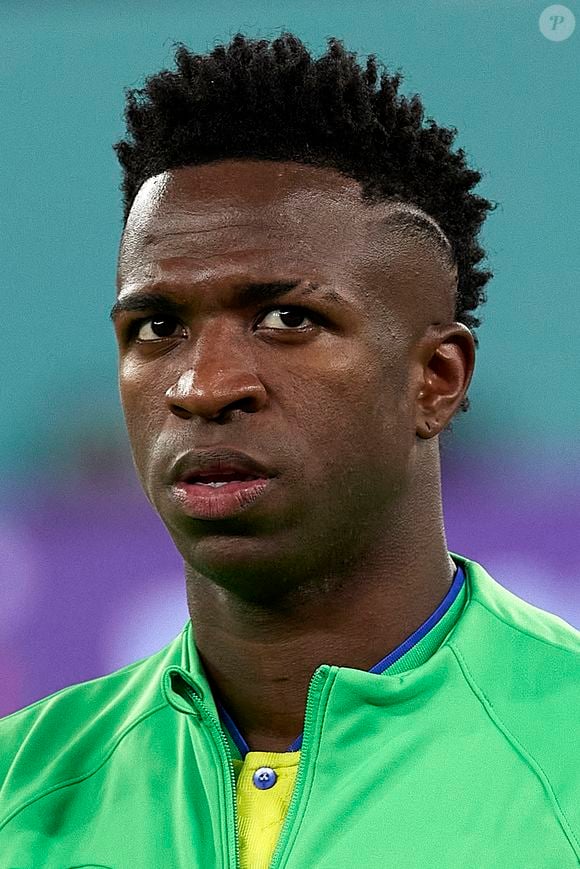 'Vinicius provavelmente já estava pensando nas praias. O brasileiro sequer apareceu no Bernabéu. Férias antecipadas', alfinetou o jornal 'Marca'