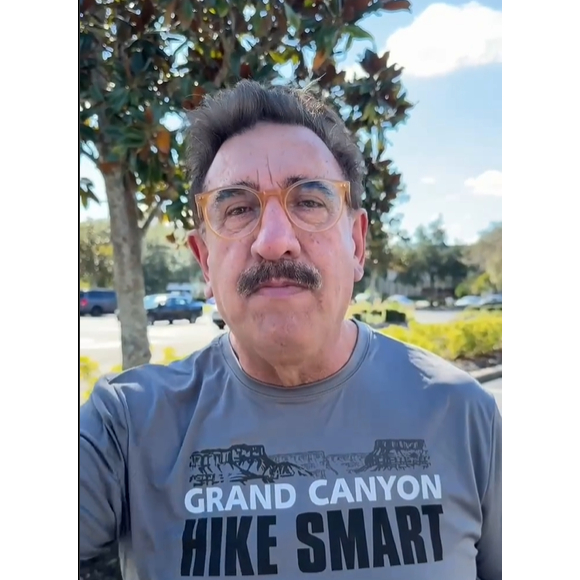 Ratinho explicou que se tornou cidadão paraguaio apenas por questões empresariais: 'No Paraguai, eu só fui comprar terra. É só uma questão de negócios'