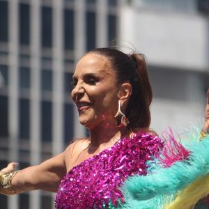 "A Ivete Sangalo também gosta dos bioestimuladores de colágeno e de tratamentos com resultados naturais", revelou o Dr. Alberto Cordéiro