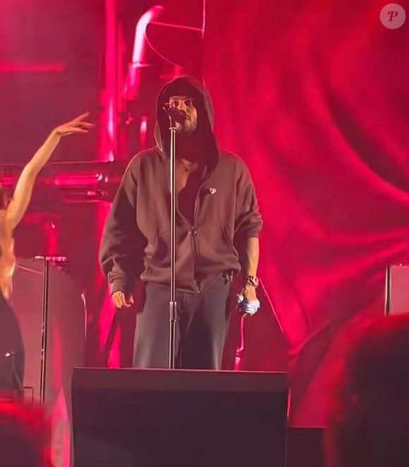 Fãs de Virgínia Fonseca e Zé Felipe aproveitaram show do cantor para pedir um 'remember' do casal após o término da influenciadora com Vini Jr.