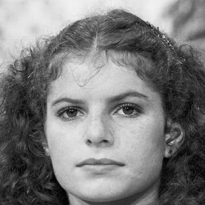 Odete Roitman da novela 'Vale Tudo', Debora Bloch lembrou a pior cantada que levou: 'Posso contar as suas sardas?'