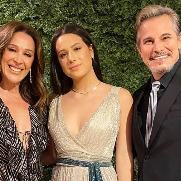 Sophia Raia (22 anos) é fruto da antiga união de Claudia Raia e Edson Celulari.