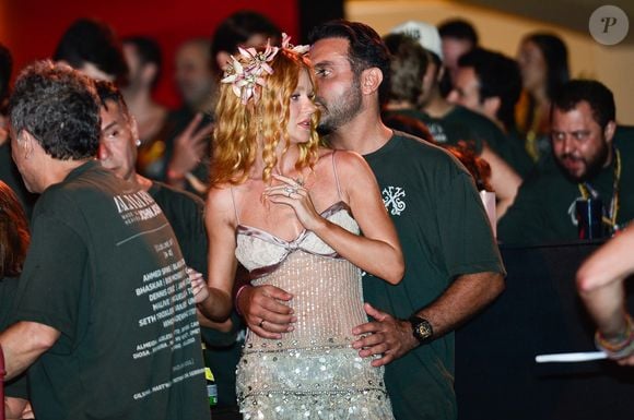Marina Ruy Barbosa e o noivo, Abdul Fares, foram clicados em clima de romance durante o Carnaval 2026