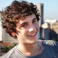 'Me entreguei': Há 13 anos, esse ator de 'Malhação' foi demitido da Globo após rejeição por relação polêmica com Alice Wegmann e acabou substituído às pressas