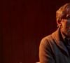 Esta história nos apresenta um terapeuta interpretado pelo fantástico Steve Carell (uma grata surpresa fora de seus papéis cômicos)