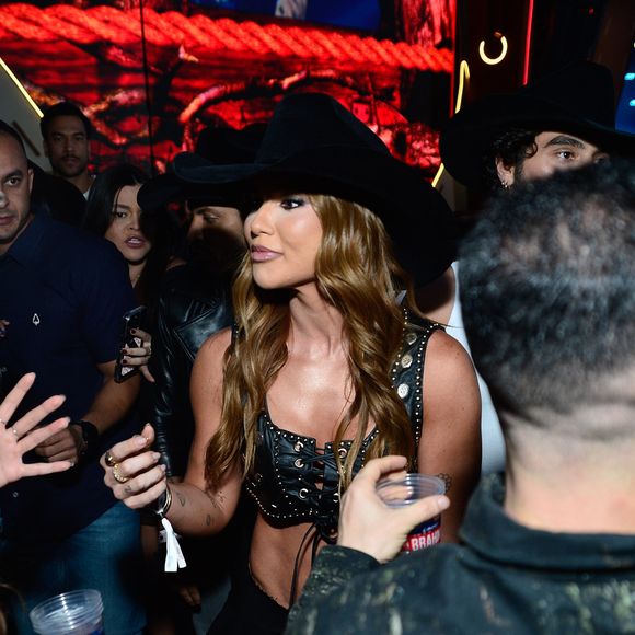 Virgínia Fonseca causou frisson entre o público na Festa de Peão de Barretos 2025