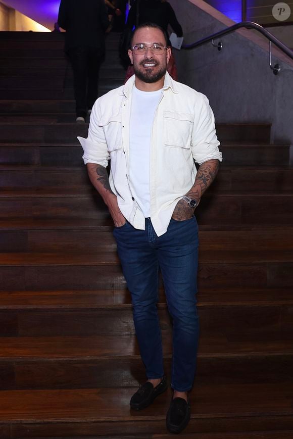 Diogo Nogueira fez, neste sábado (27), o primeiro show após o anúncio público da separação de Paolla Oliveira