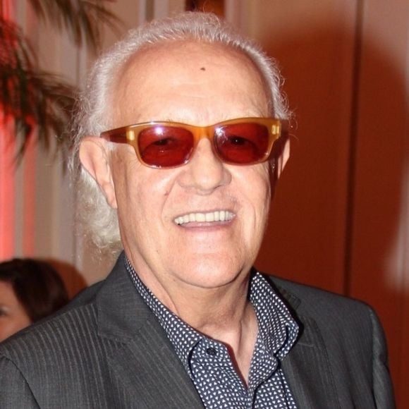 O ator Ney Latorraca passou por momentos difíceis após a morte de sua mãe, Nena.