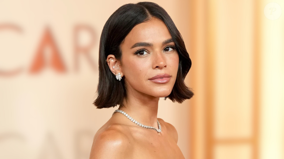O pensamento do professor de Harvard conversa diretamente com escolhas recentes de Bruna Marquezine, que vem adotando uma rotina mais discreta e seletiva