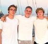 Luciano Huck com os filhos: apresentador da Globo é pai de Benício e de Joaquim; nos comentários das fotos, internautas destacaram a genética da família.
