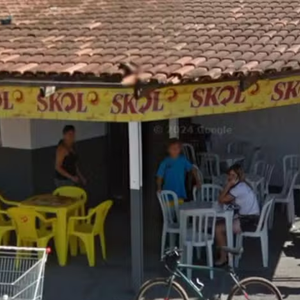 Marília Mendonça aparece muito jovem em um print do Google Maps. Registro foi feito em um bar que pertencia à Ruth Moreira