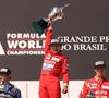 Durante o a série 'Barras Invisíveis', Adriane Galisteu deu mais detalhes sobre seu namoro com o piloto.