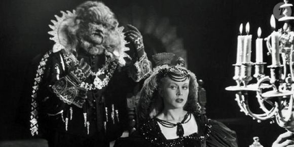 Longa escolhido para a cena carrega simbolismo sobre aceitação e transformação.