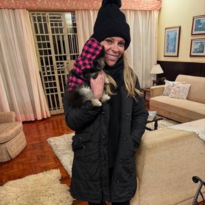 Agora, com o visual mais jovial e uma beleza única, Christina Rocha está de volta ao SBT