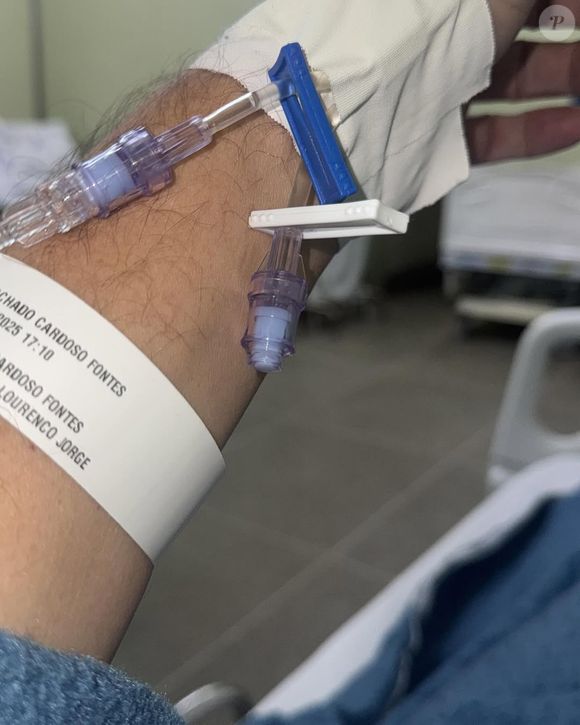 Guilherme Fontes foi atacado por uma cobra em casa e teve que buscar atendimento médico