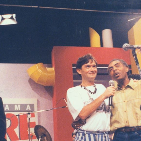 Serginho Groisman com Caetano Veloso e Gilberto Gil nos anos 1990 no 'Programa Livre' (SBT)