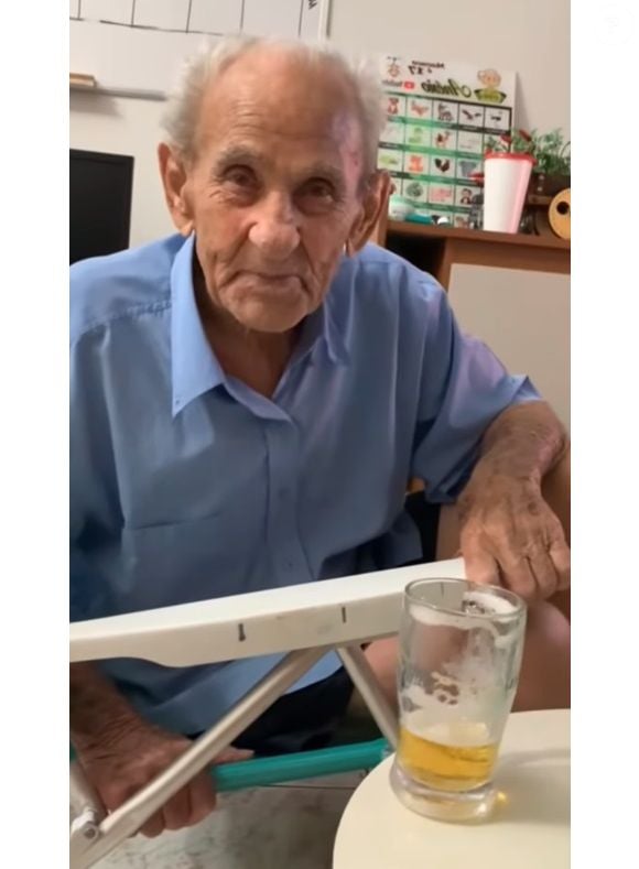 Morte do Vovô Anésio, aos 88 anos, em 13 de junho de 2026 fez neto se despedir do influencer famoso: 'Hoje o céu ganhou uma estrela especial. Sua luz, amor e bondade viverão para sempre em nossos corações'