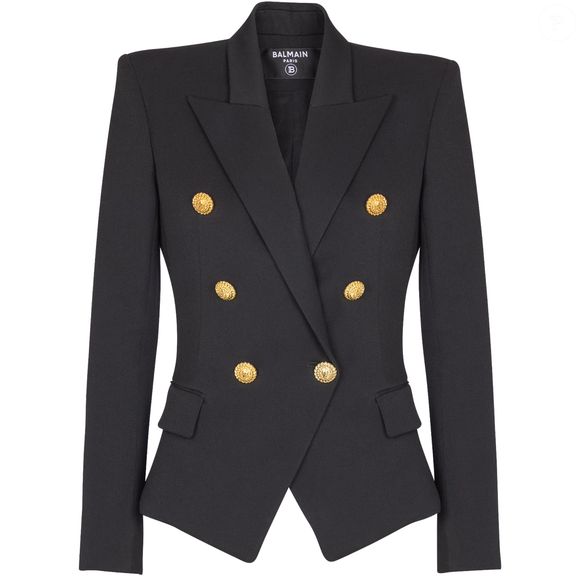 O blazer poderoso custa nada menos que R$ 20.340,00