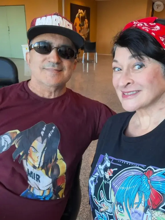 Figueira Júnior, dublador do Androide 17 em 'Dragon Ball' e de Fry em 'Futurama', morreu aos 60 anos. O último encontro com a dubladora de Bulma acabou chamando atenção por uma coincidência envolvendo os personagens