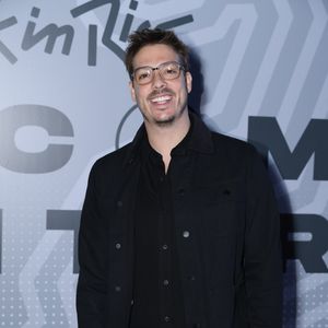 Fábio Porchat fez uma piada com Luciano Huck e arrancou reações mistas de Angélica, esposa do apresentador, e Xuxa