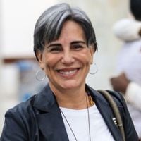 Gloria Pires na Justiça: após 4 anos de processo, atriz paga dívida à ex-cozinheira por direitos trabalhistas; cobrança inicial era de R$ 696,5 mil, mas valor pago será 30,86% do total. Entenda!