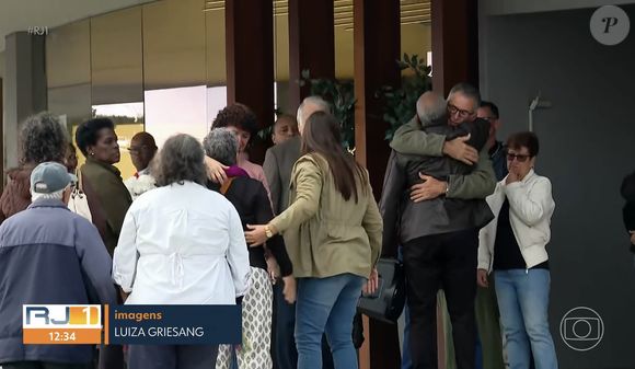 Corpo de Juliana Marins foi velado no Cemitério Parque da Colina, em Niterói, município onde ela nasceu