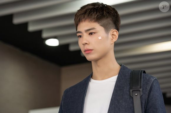 Em 'Passarela dos Sonhos', o galã Park Bo-gum interpreta Sa Hye-joon, um aspirante a ator que passa por dificuldades na carreira