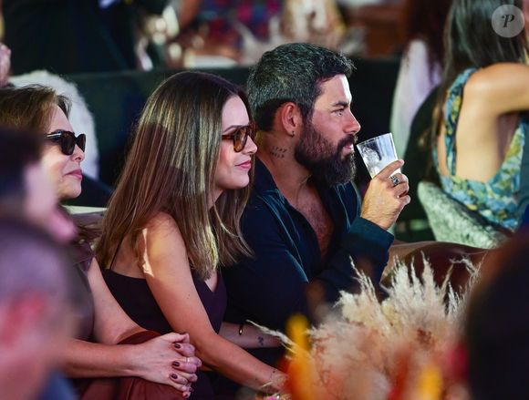 Sandy e Pedro Andrade ficaram ao lado de Noely, mãe da cantora