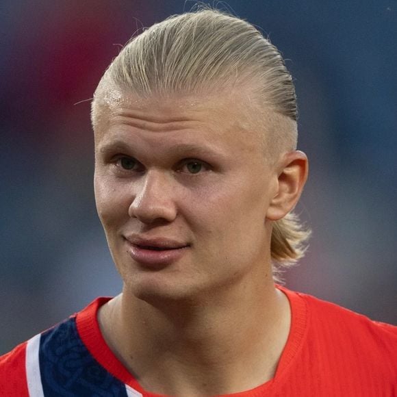 Artilheiro da Noruega na Copa 2026, Haaland mudou de sobrenome aos 25 anos? Entenda significado de Braut na camisa do famoso jogador