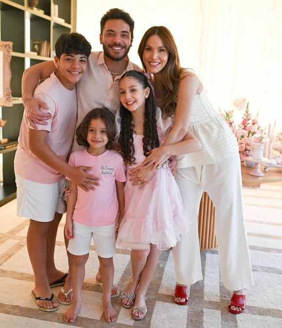 Yhudy, filho de Mileide Mihaile e Wesley Safadão, foi diagnosticado com um tumor no osso parietal do crânio