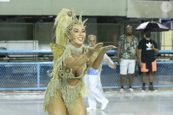 No Rio, Andreia de Andrade, da Unidos do Porto da Pedra, repetiu o procedimento em 2024 após bons resultados no ano anterior. “O resultado se manteve, não voltou nenhuma celulite”, contou