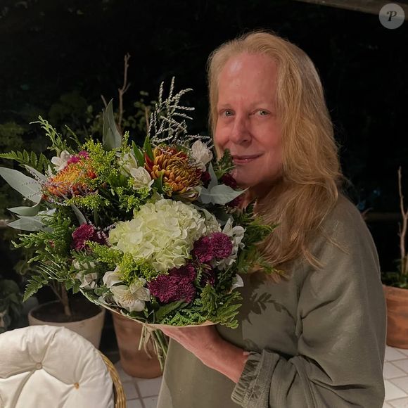 Atualmente com 72 anos, Lucinha Lins é uma cozinheira de mão cheia e dá algumas dicas e receitas em suas redes sociais