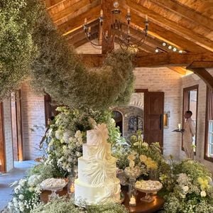 Detalhes do casamento de luxo de Isis Valverde e Marcus Buaiz