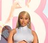 A troca de farpas continuou e Minaj passou a criticar também a aparência e a relevância de SZA na indústria musical. “Uma vagabunda com cara e voz de quem foi picada por uma abelha”, disparou em uma das postagens.