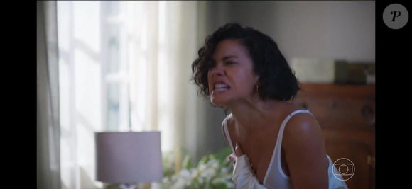 Bella Campos e Taís Araújo deram show de atuação em cena dramática em 'Vale Tudo'