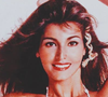 Respire fundo e veja como Roberta Close está hoje aos 60 anos; icônica modelo fez rara aparição com o marido no Brasil
